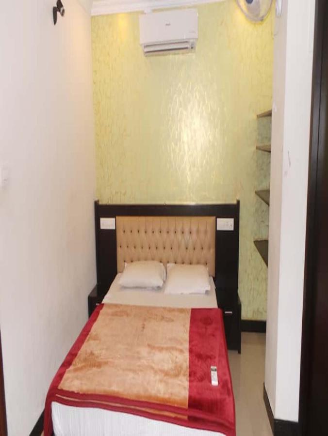 Redbell Suites Residency Kondotty Екстериор снимка